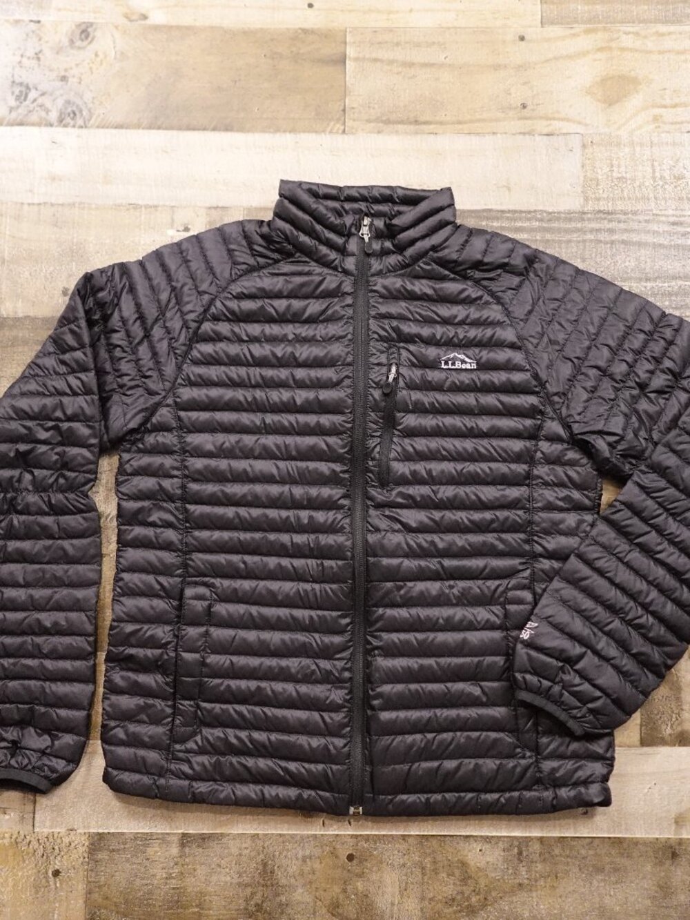 L.L.Bean Ultralight 850 Down Jacket Men’s Large Black Pertex Puffer Stow Away